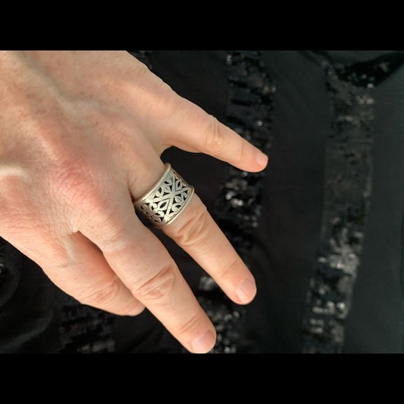 Sundance Catalog JGD Sterling Silver 925 Minimalist Modern Ring 6 - Picture 5 of 6